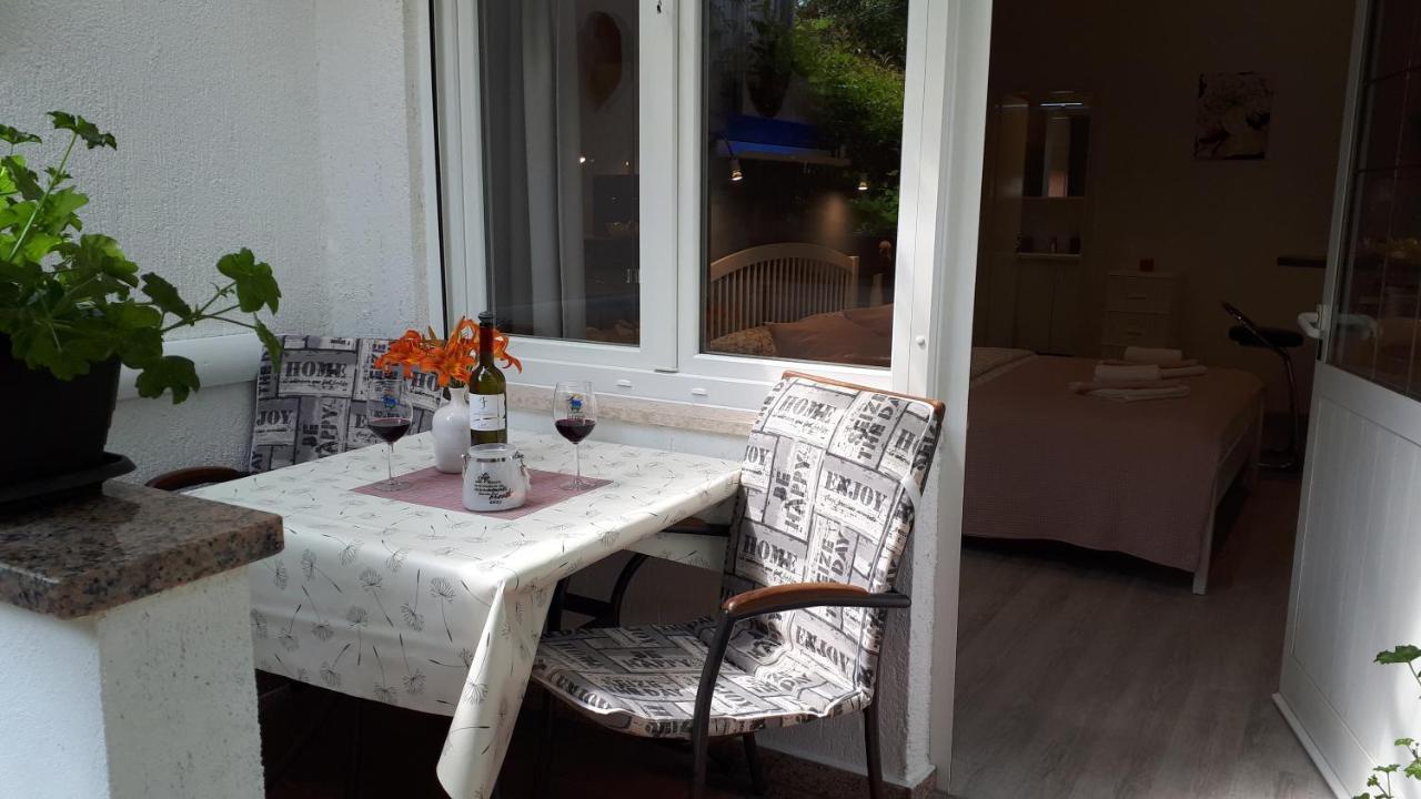 Guesthouse Mila Rovinj Bagian luar foto