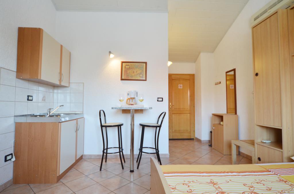 Guesthouse Mila Rovinj Ruang foto